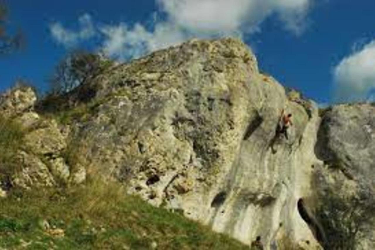 Au Calme Absolu Chez Nicolas Lindry Exterior foto