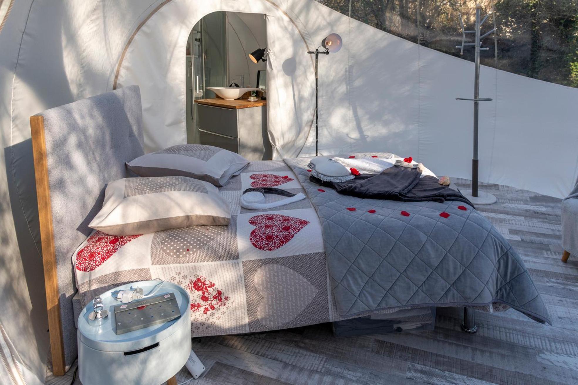 Au Calme Absolu Chez Nicolas Lindry Exterior foto