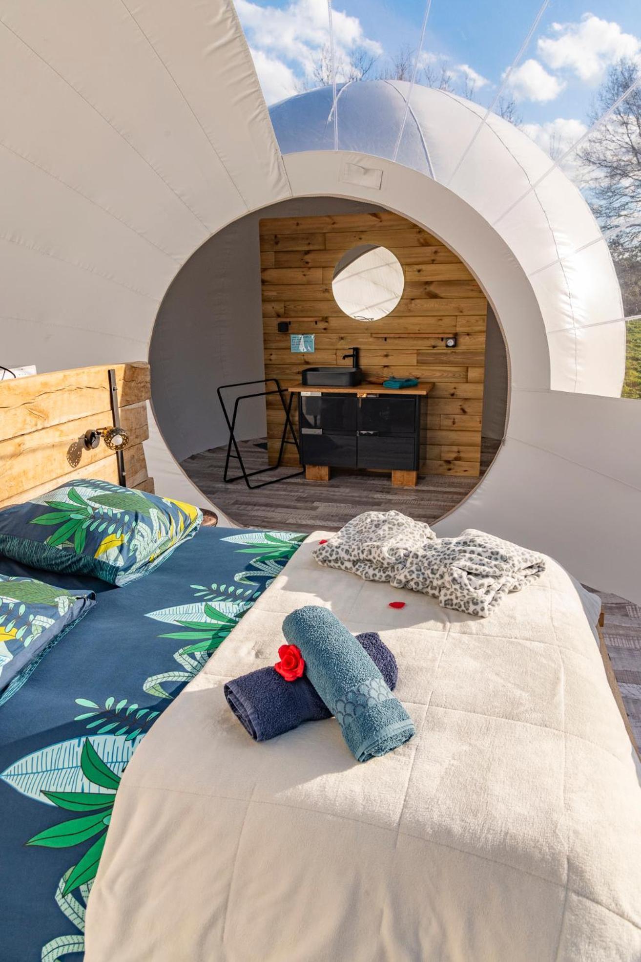 Au Calme Absolu Chez Nicolas Lindry Exterior foto